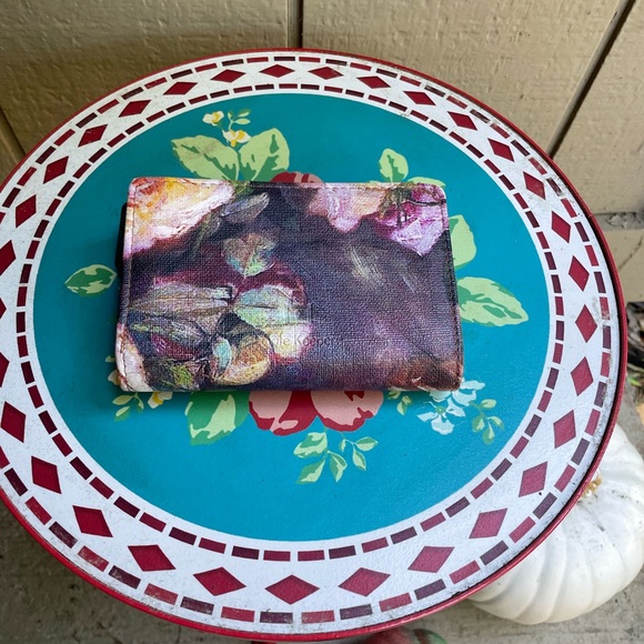 Safe Keeper Floral Wallet - Picture 2 of 4